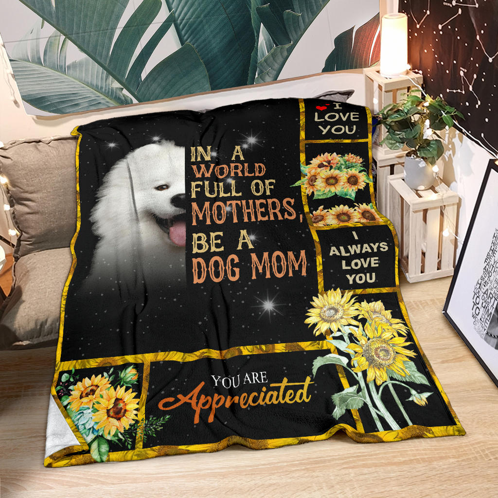 Samoyed-A Dog Mom Blanket