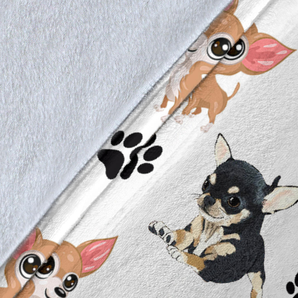 Chihuahua Paw Blanket