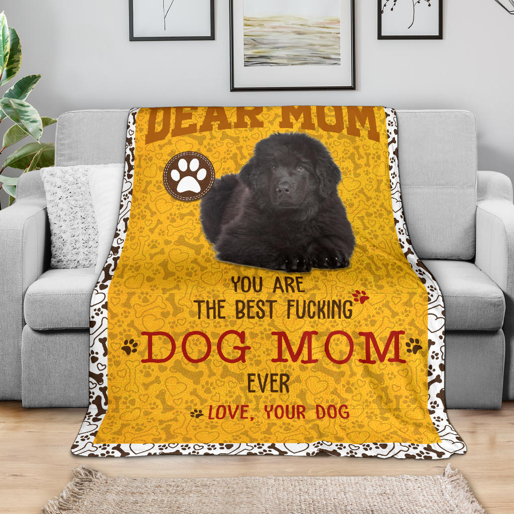 Newfoundland-Dog Mom Ever Blanket