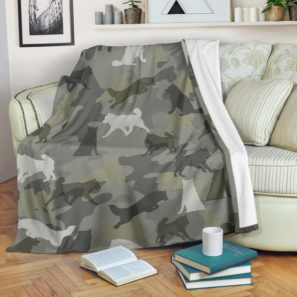 Alaskan Dog Camo Blanket