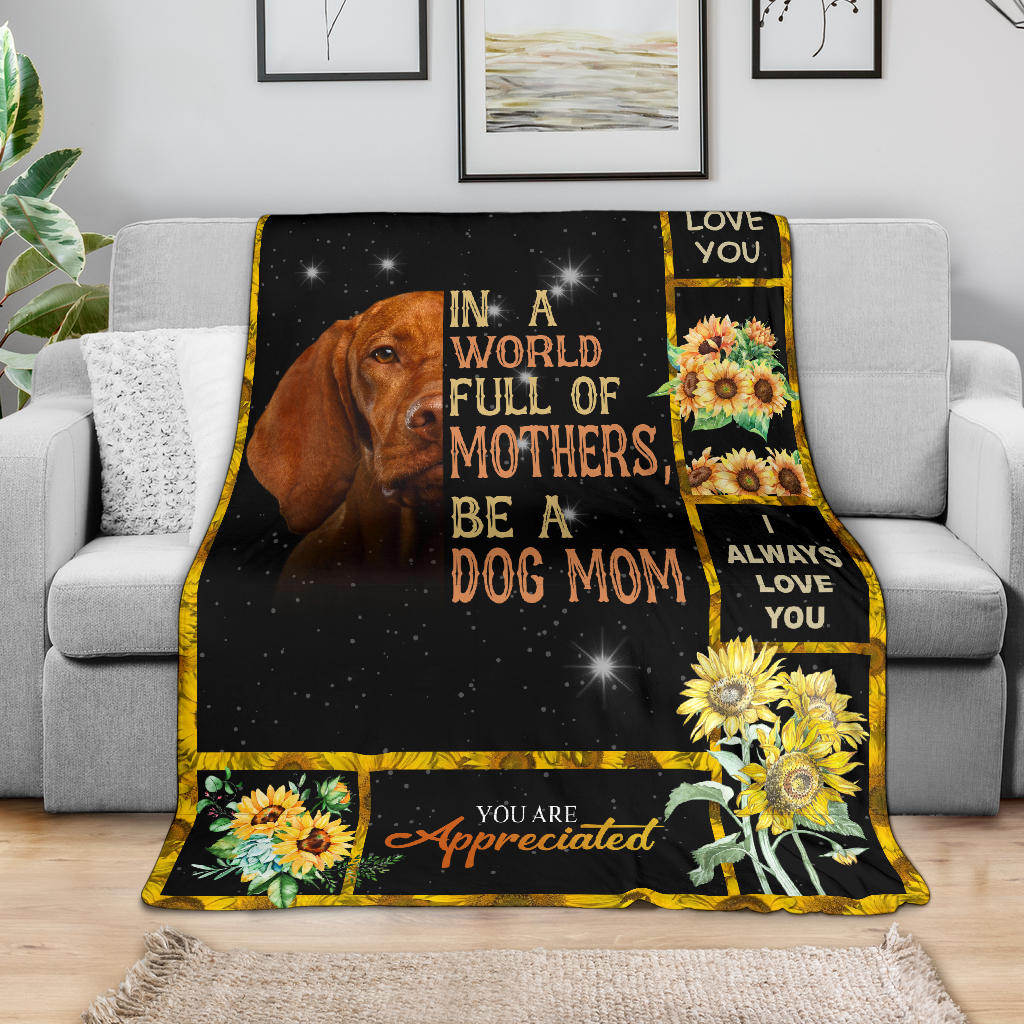 Vizsla-A Dog Mom Blanket