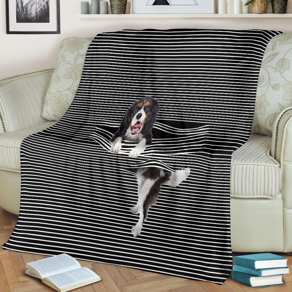 King Charles Spaniel Back and White Blanket