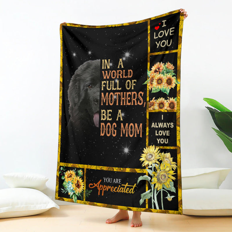 Newfoundland-A Dog Mom Blanket