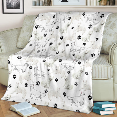 Berger Blanc Suisse Paw Blanket