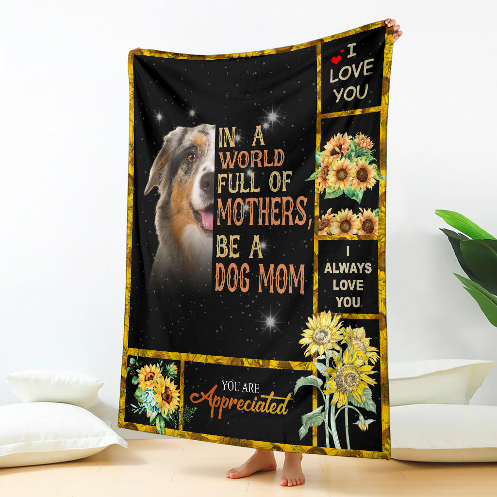 Australian Shepherd-A Dog Mom Blanket