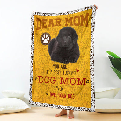 Newfoundland-Dog Mom Ever Blanket