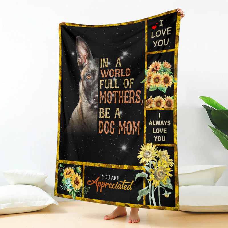 Belgian Malinois-A Dog Mom Blanket