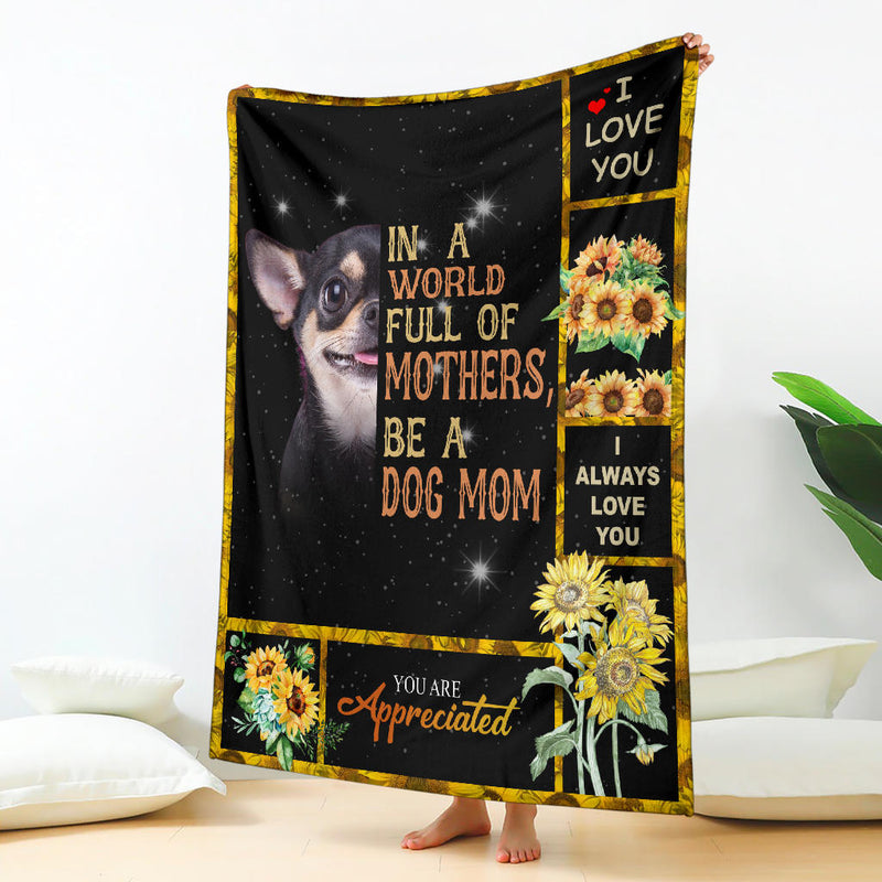 Chihuahua-A Dog Mom Blanket