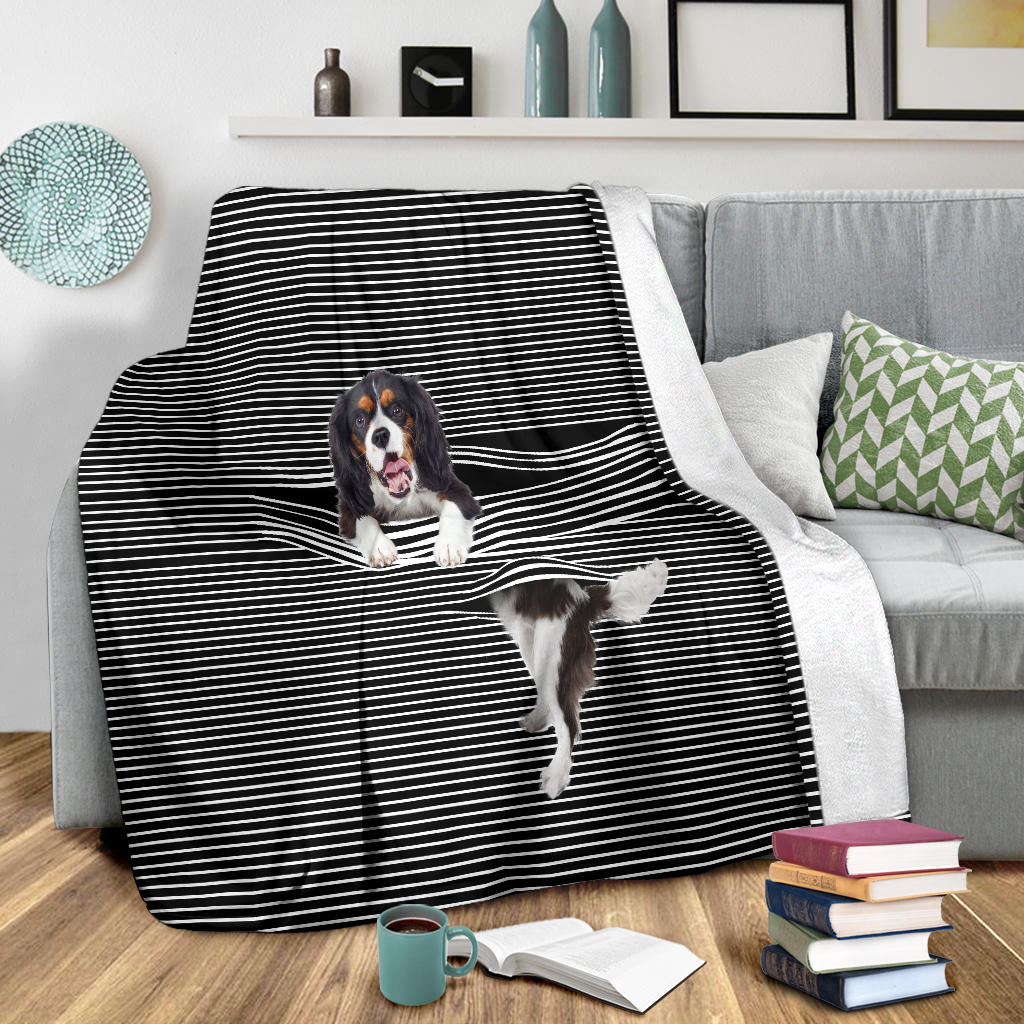 King Charles Spaniel Back and White Blanket