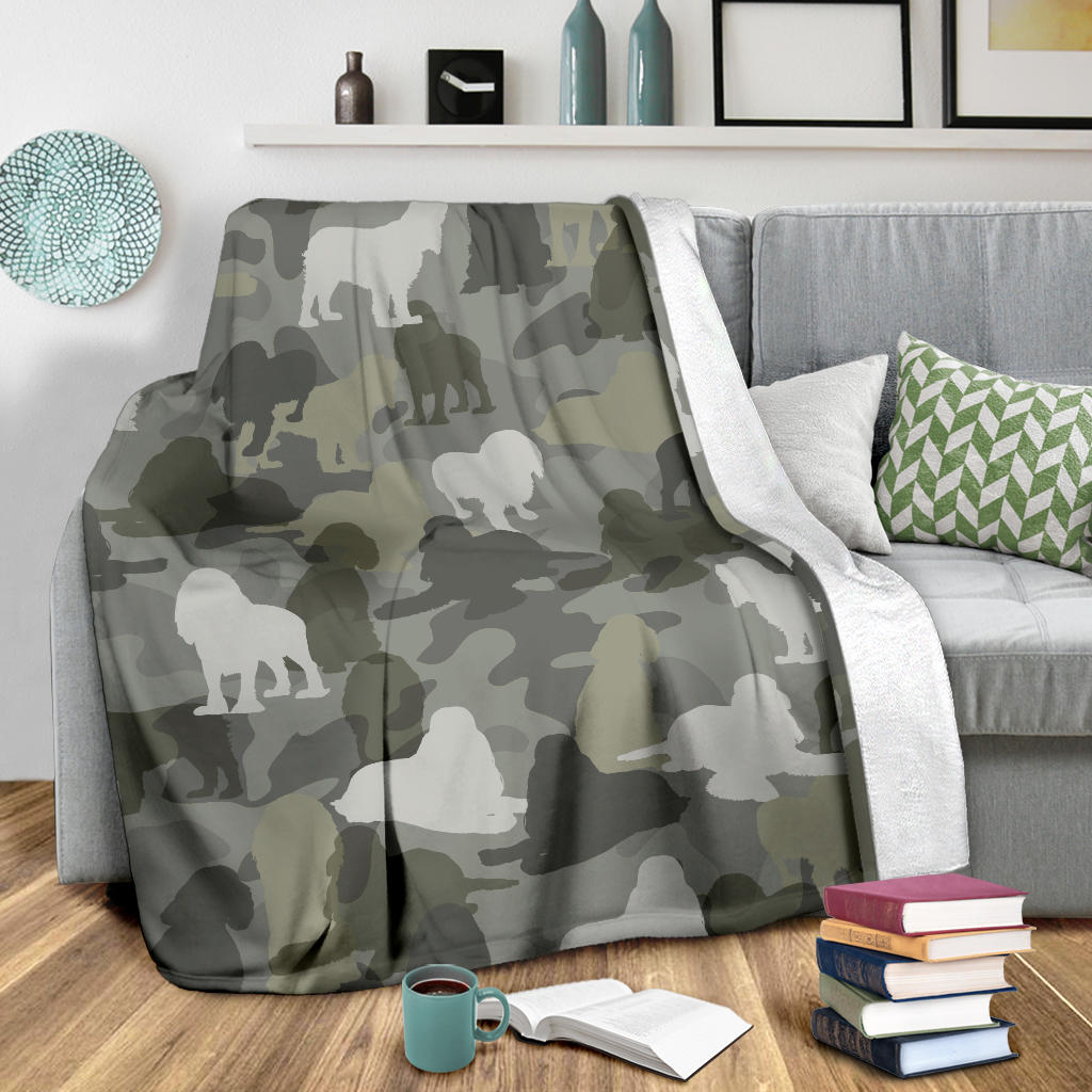 Cocker Spaniel Camo Blanket