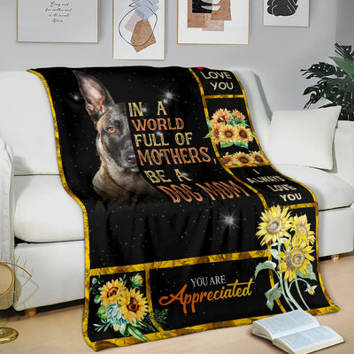 Belgian Malinois-A Dog Mom Blanket