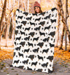Hovawart Paw Blanket