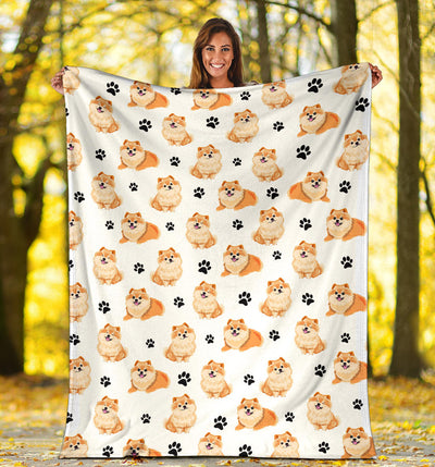 Pomeranian Paw Blanket