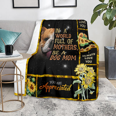 English Bulldog-A Dog Mom Blanket