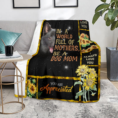 Schipperke-A Dog Mom Blanket