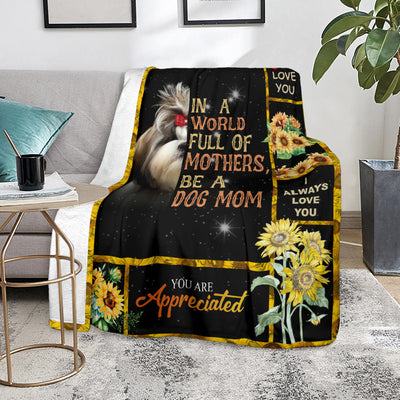 Shih Tzu-A Dog Mom Blanket