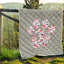 Love paw premium quilt