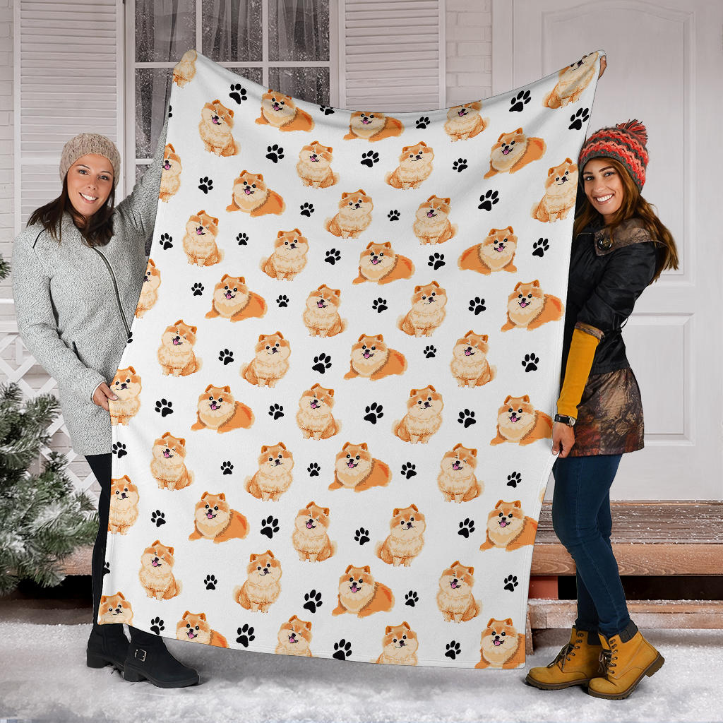 Pomeranian Paw Blanket